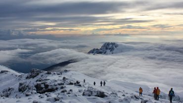 budget mount kilimanjaro trekking